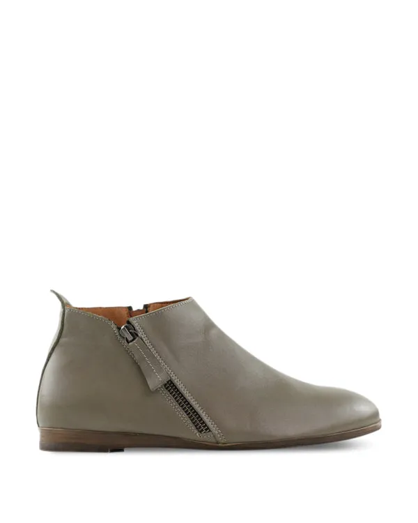 BUENO HALO ANKLE BOOTS