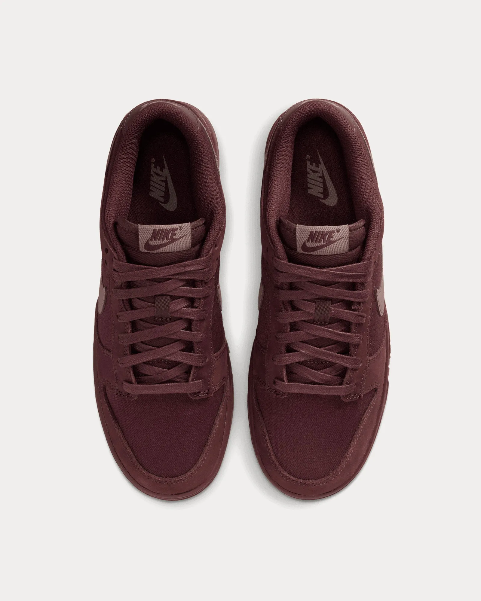 Dunk Low Retro Burgundy Crush / Plum Eclipse Low Top Sneakers