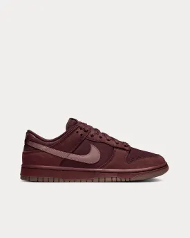 Dunk Low Retro Burgundy Crush / Plum Eclipse Low Top Sneakers