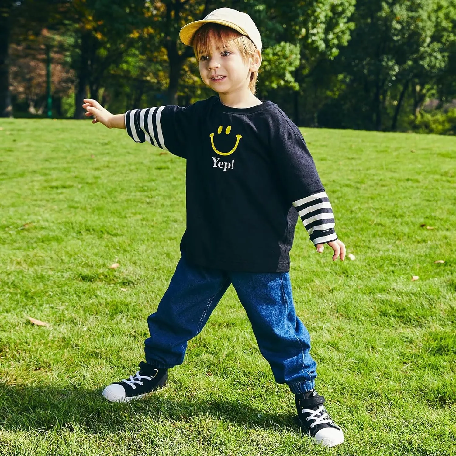 EUXTERPA Kids Toddler Sneakers Light Up Flashing Shoes Girls Boys Easy Fasten High Top Walking Canvas Sneaker