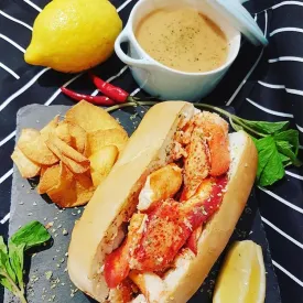 Lobster Roll Set for 2 by Chunky Lobsters @ VivoCity - Flash Deal - BDAY SALE