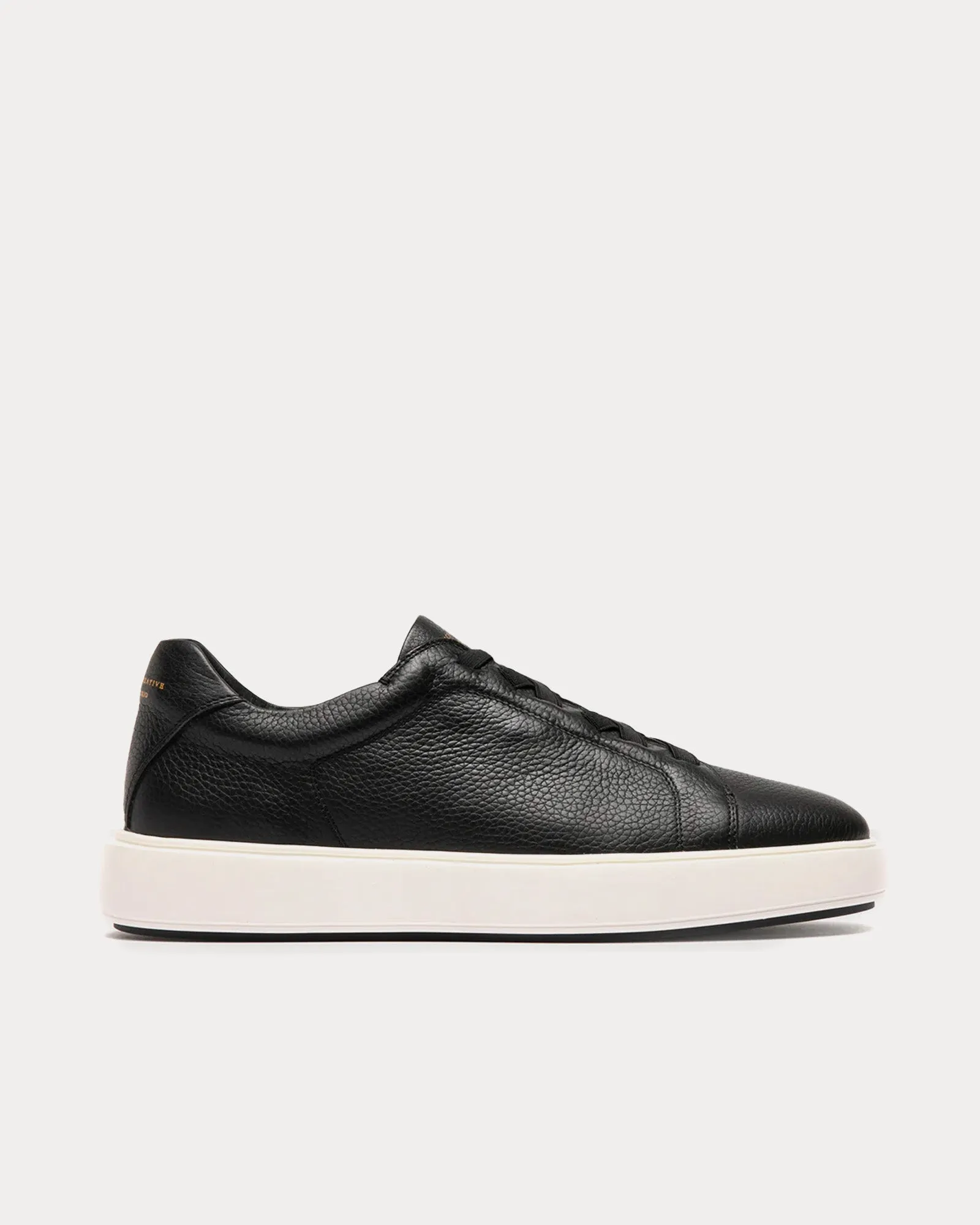 Slouch 001 Leather Black Low Top Sneakers