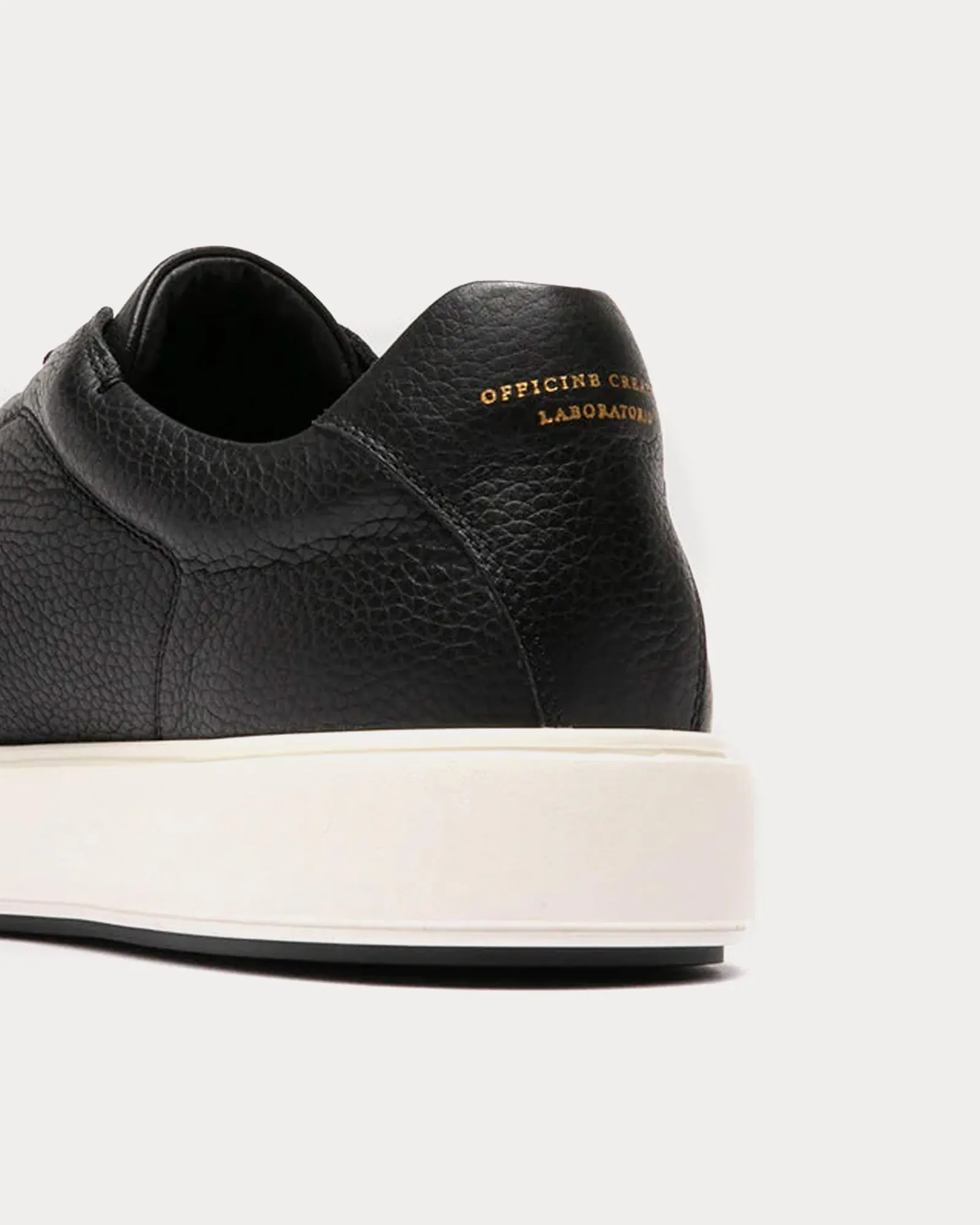 Slouch 001 Leather Black Low Top Sneakers